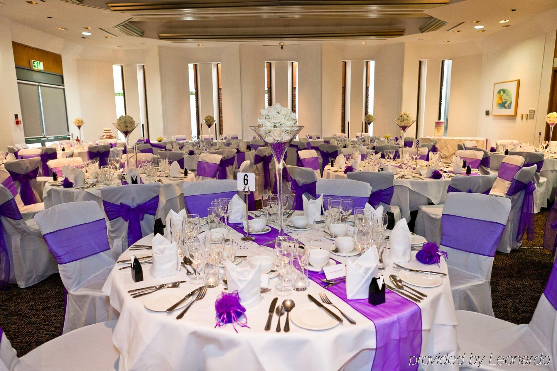 Beales Hotel Хатфийлд Екстериор снимка
