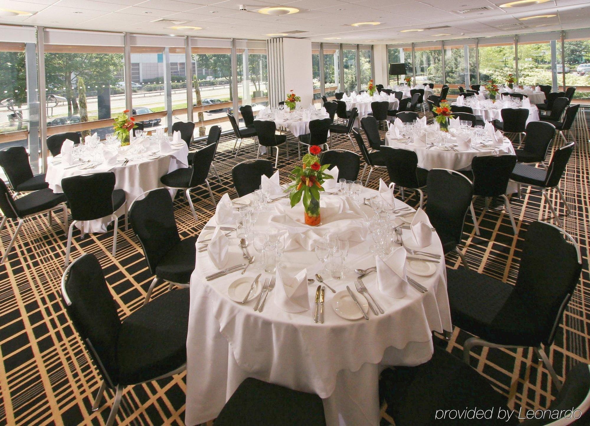 Beales Hotel Хатфийлд Екстериор снимка