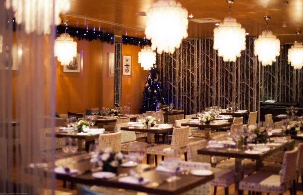 Beales Hotel Хатфийлд Екстериор снимка