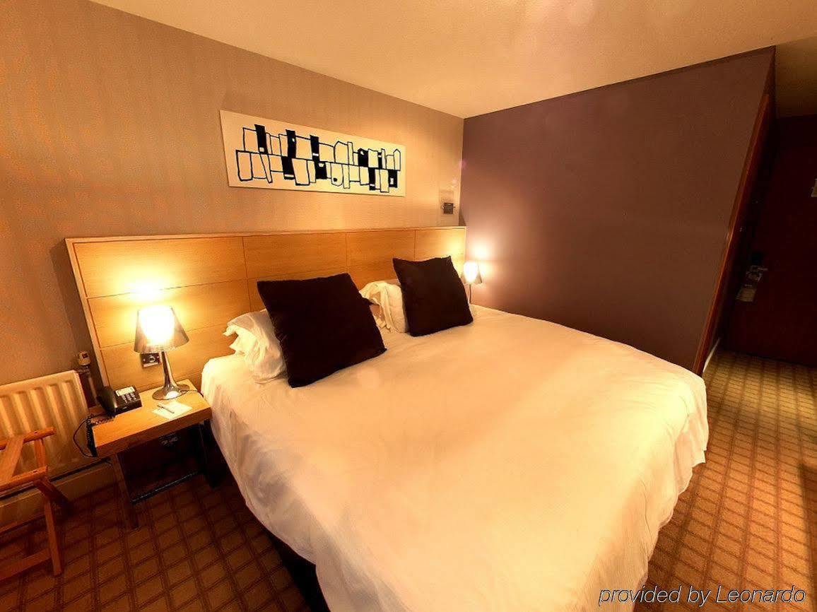Beales Hotel Хатфийлд Стая снимка